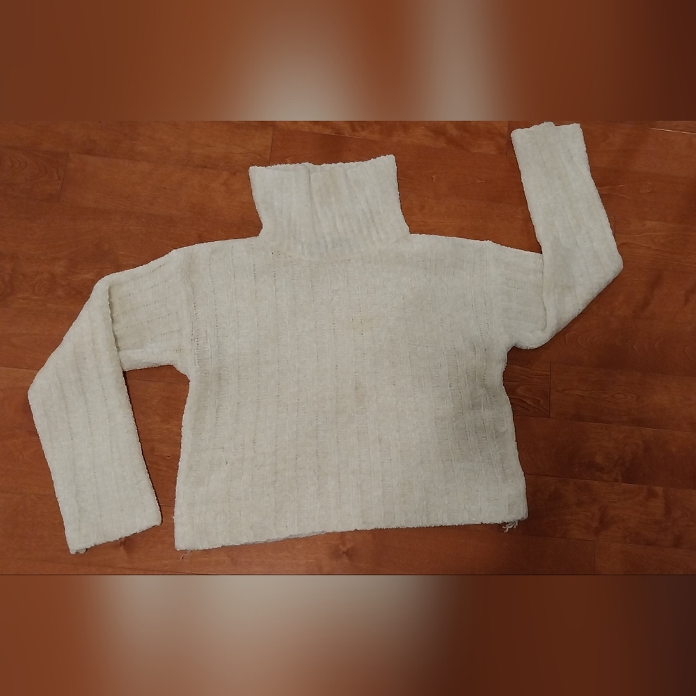 Elegant Cream Turtleneck Sweater